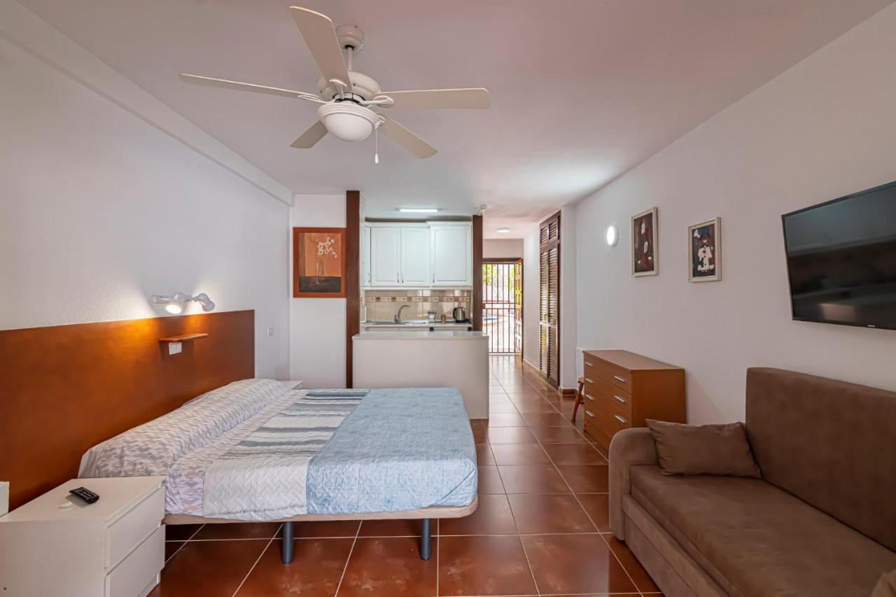 Go2Tenerife Apart'Elisa Near The Beach & Pool View Плая де лас Америкас Екстериор снимка