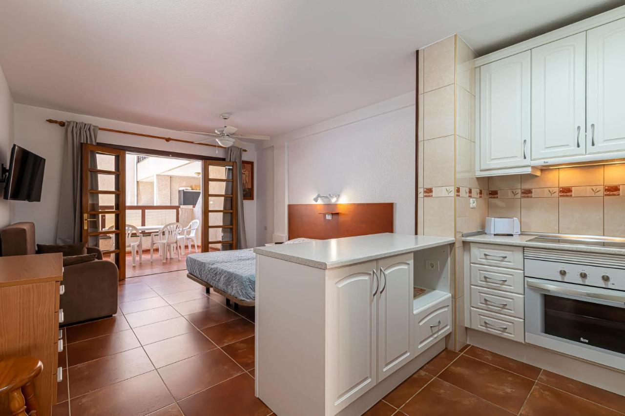 Go2Tenerife Apart'Elisa Near The Beach & Pool View Плая де лас Америкас Екстериор снимка